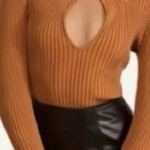 MINKPINK Gianna Knit Top. Size Medium